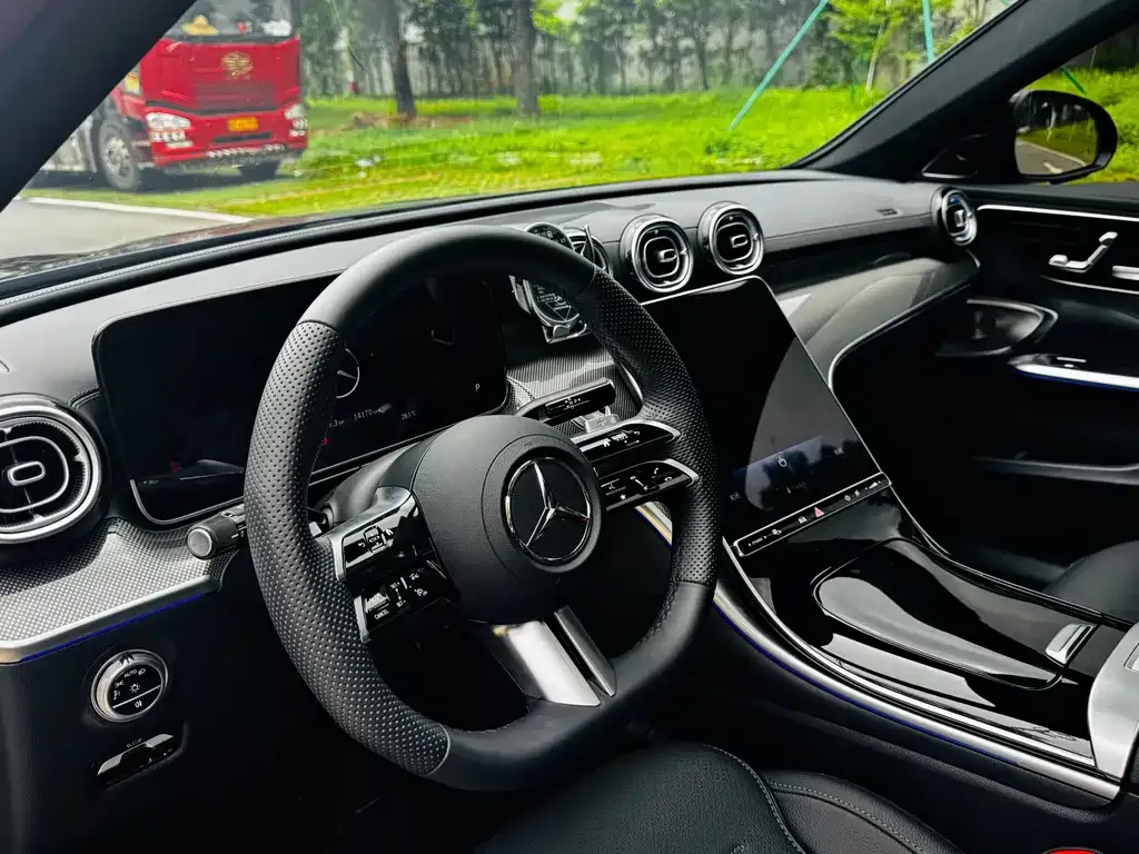 Mercedes-Benz C-Class — фото 10