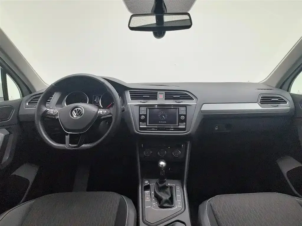 Volkswagen Tiguan L 2021 из CN, фото 4