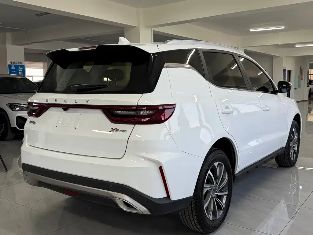Geely Vision X6 — фото 4