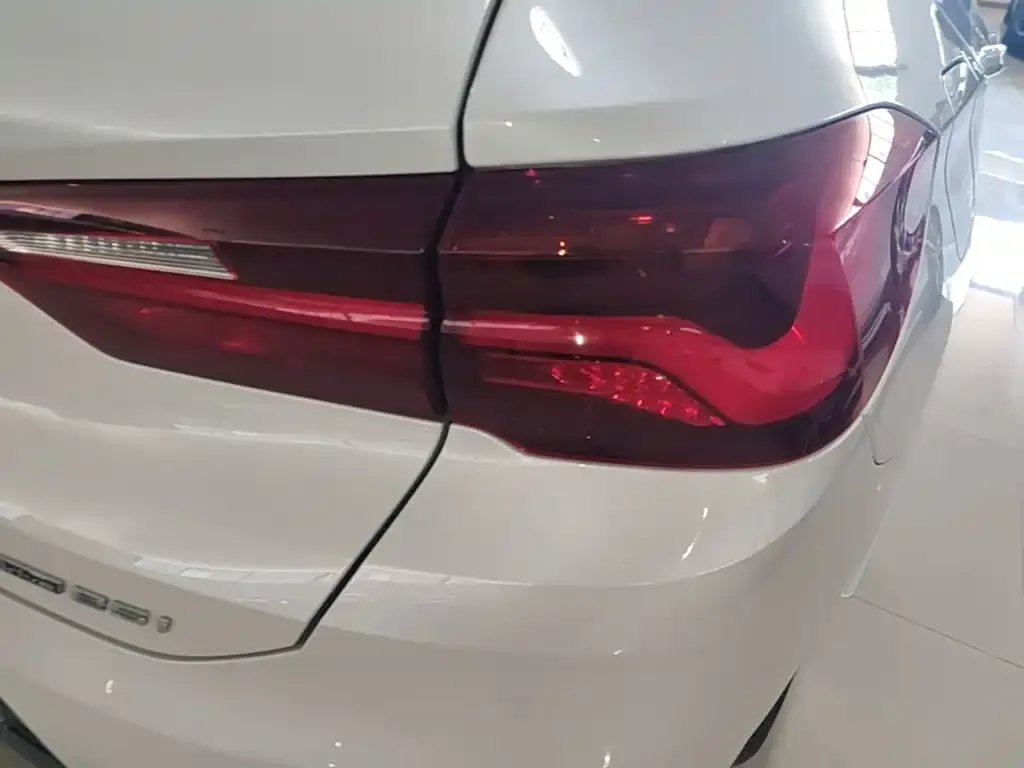 BMW X2 — фото 2