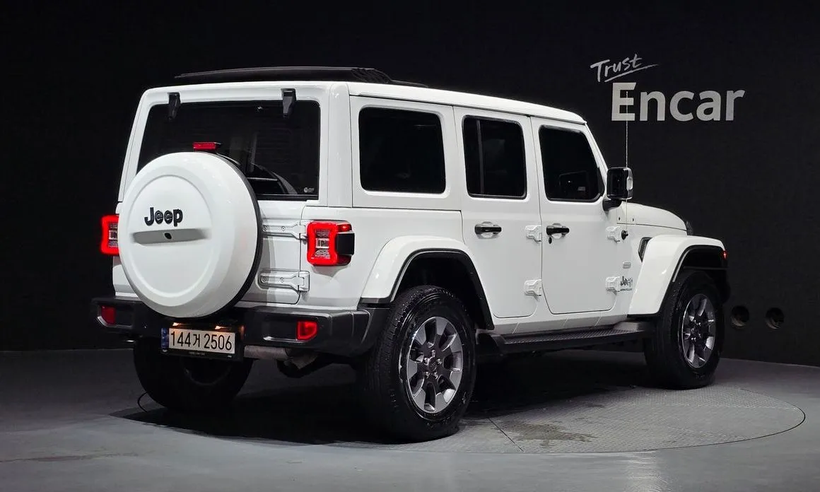 Jeep Wrangler 2023 из KR, фото 3