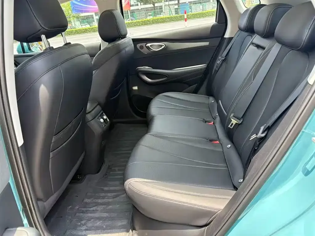 BYD Hiace 05 EV — фото 2