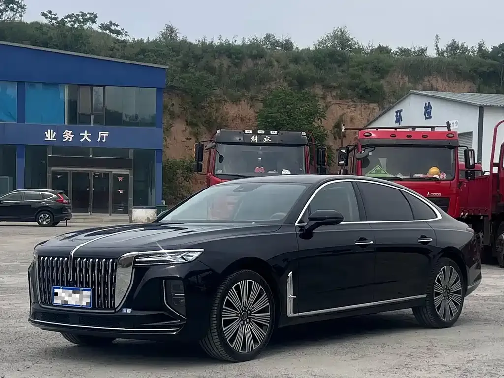 Hongqi H9 — фото 1