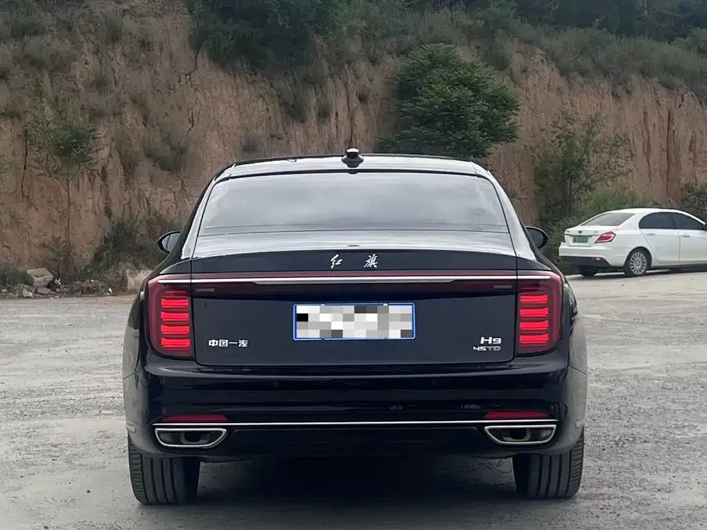 Hongqi H9 — фото 8