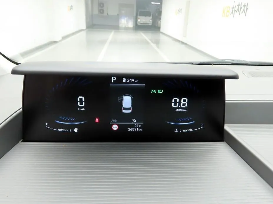 Hyundai Staria 2024 из KR, фото 2