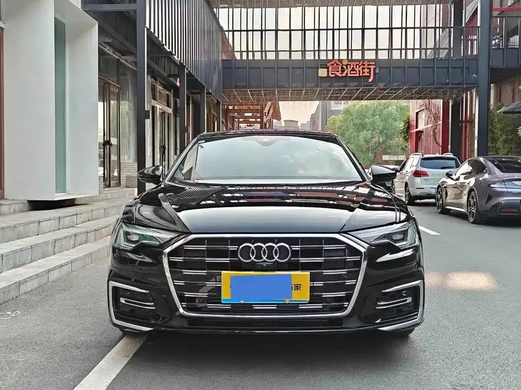 Audi A6L — фото 10