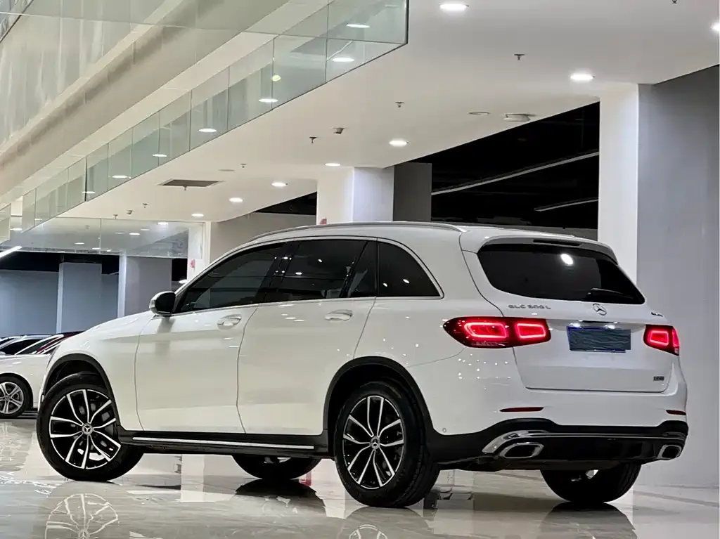 Mercedes-Benz GLC — фото 7