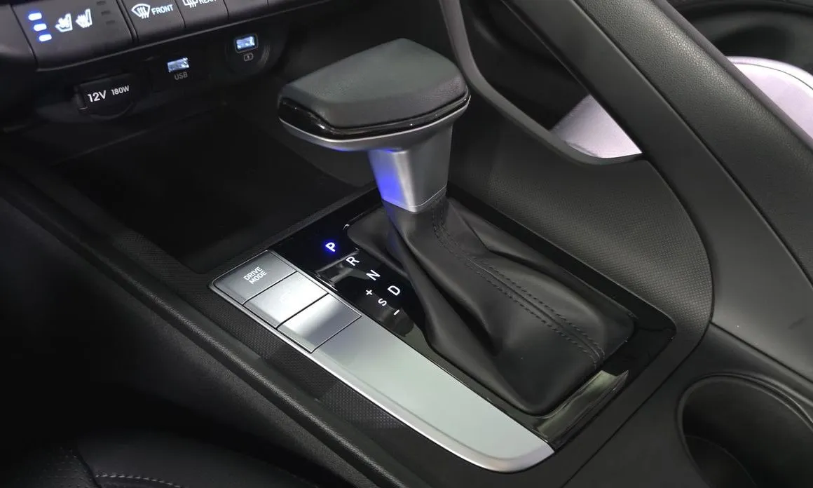 Hyundai AVANTE 2022 из KR, фото 6