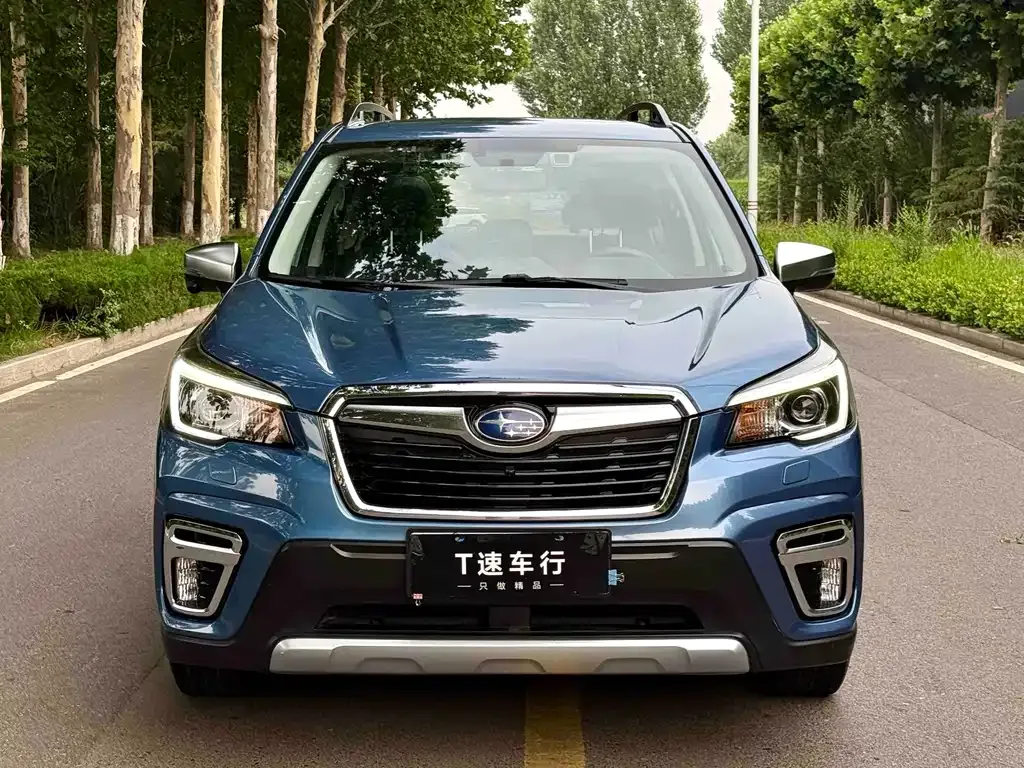 Subaru Forester — фото 8