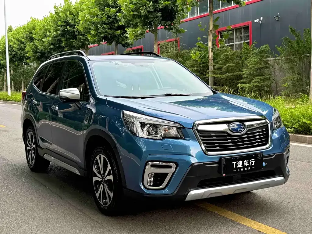 Subaru Forester — фото 10