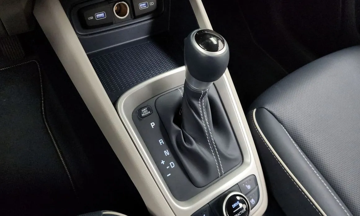 Hyundai Venue 2022 из KR, фото 10