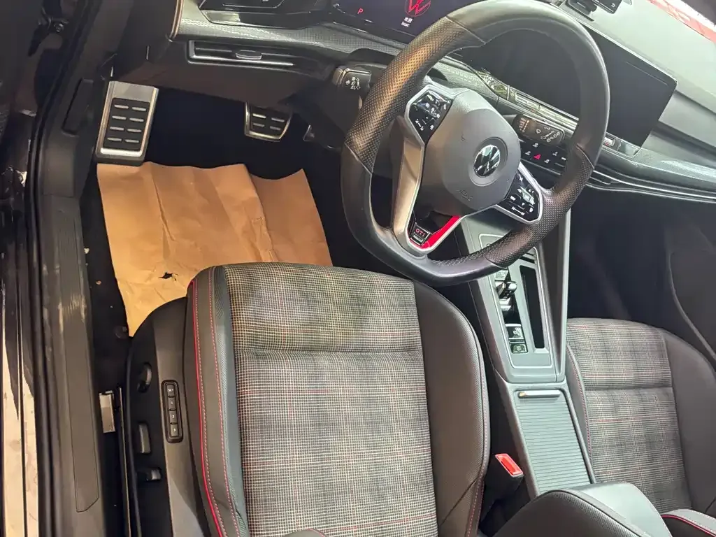 Volkswagen Golf GTI 2021 из CN, фото 4