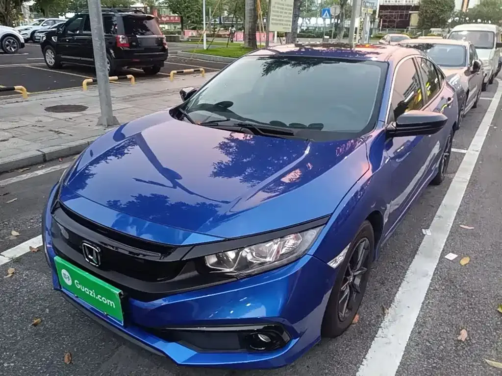 Honda Civic — фото 1