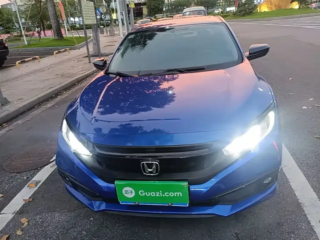Honda Civic — фото 6