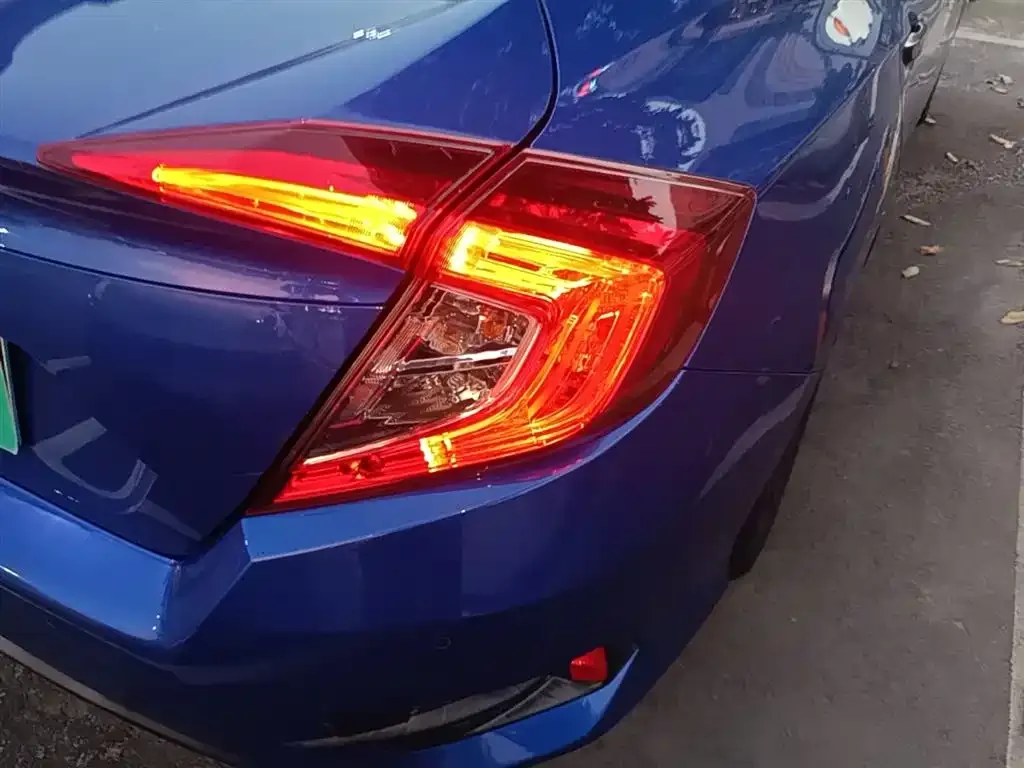 Honda Civic — фото 3