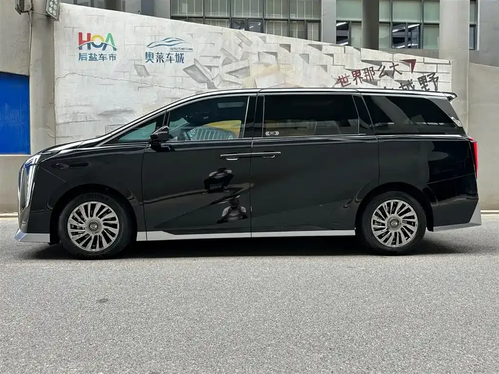 GAC Motor Trumpchi M8 — фото 10