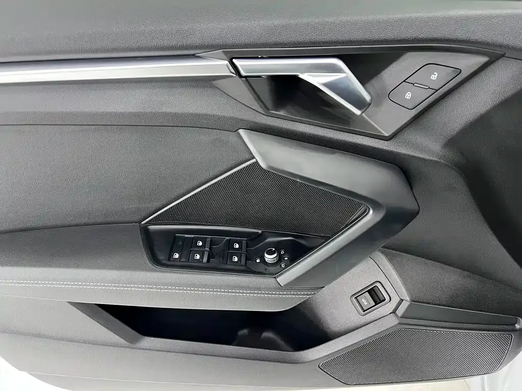 Audi A3 — фото 9