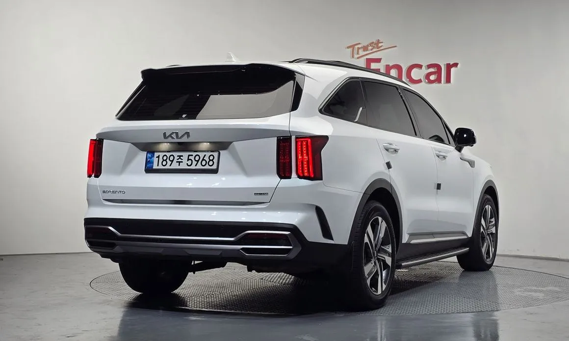 Kia Sorento — фото 8