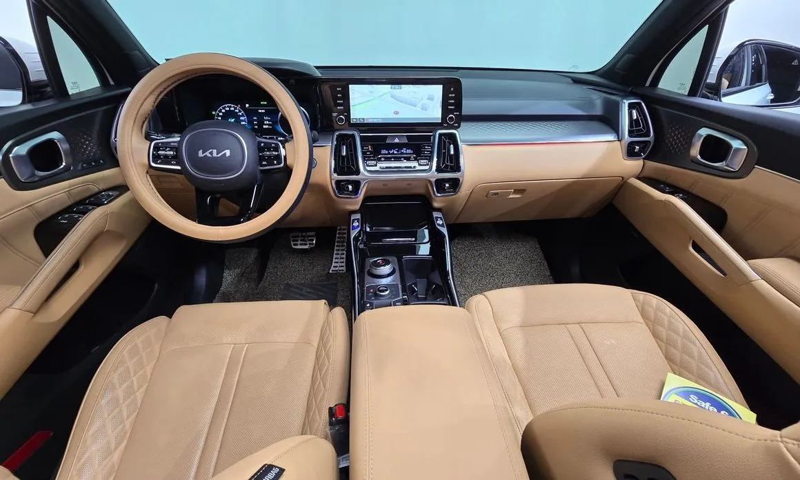 Kia Sorento — фото 6