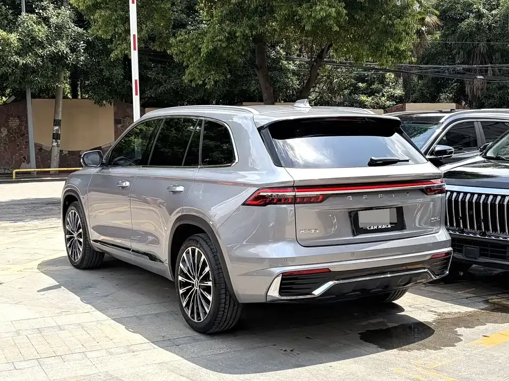 Geely Xingyue L — фото 7