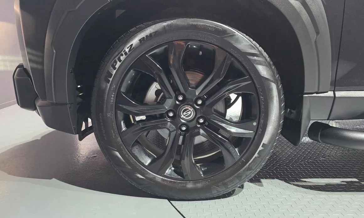 KG Mobility (Ssangyong) Rexton 2023 из KR, фото 9