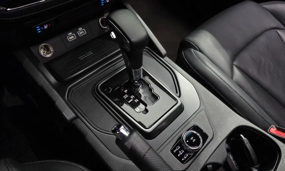 KG Mobility (Ssangyong) Rexton 2023 из KR, фото 7