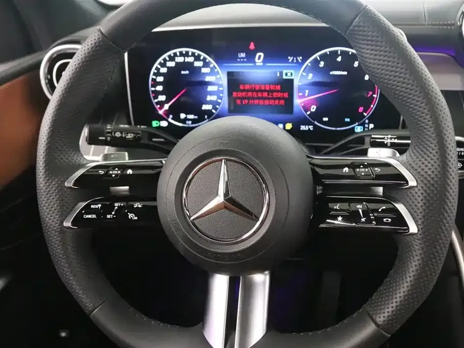 Mercedes-Benz GLC — фото 10