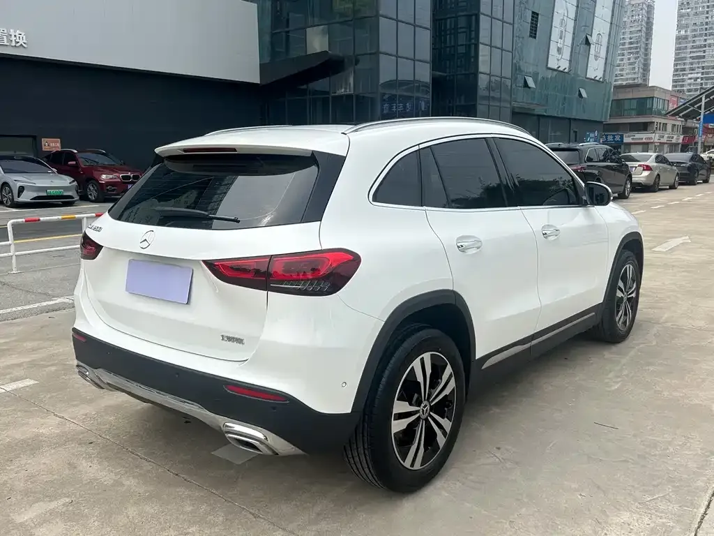Mercedes-Benz GLA — фото 4