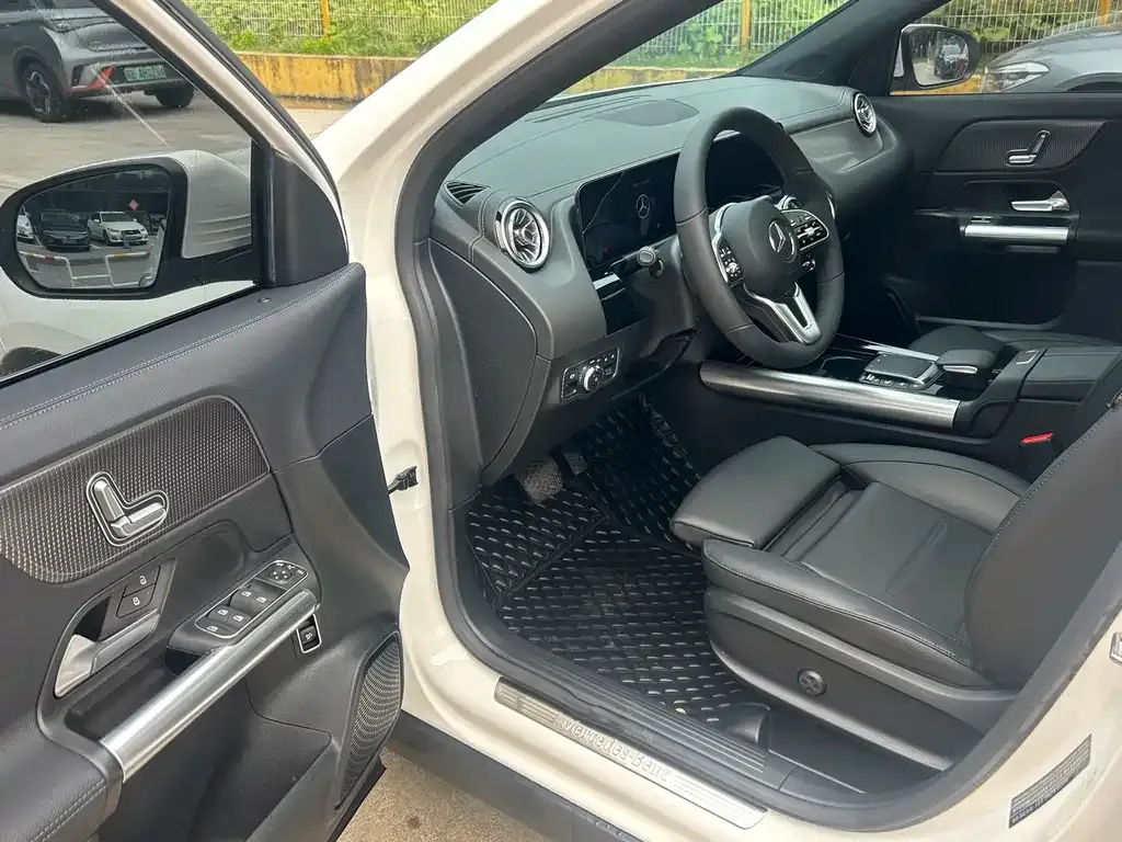 Mercedes-Benz GLA — фото 7