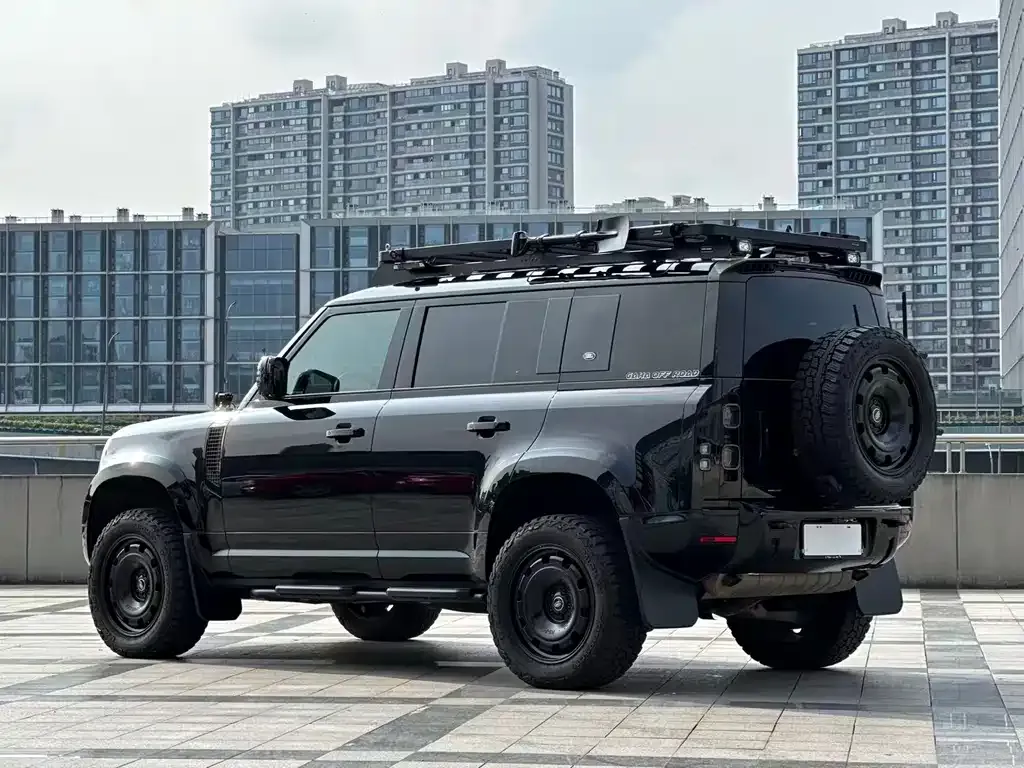 Land Rover Defender — фото 10