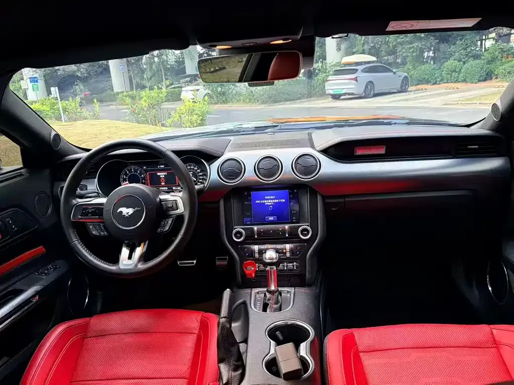 Ford Mustang 2023 из CN, фото 4