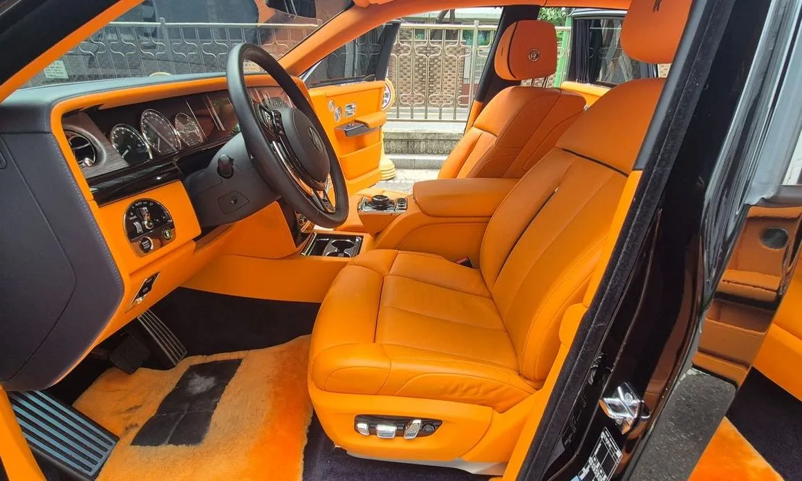 Rolls-Royce Phantom 2023 из KR, фото 8