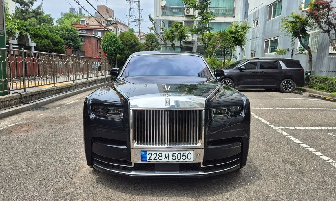 Rolls-Royce Phantom 2023 из KR, фото 10