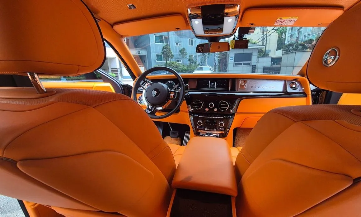 Rolls-Royce Phantom 2023 из KR, фото 5