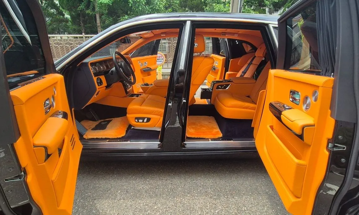 Rolls-Royce Phantom 2023 из KR, фото 2