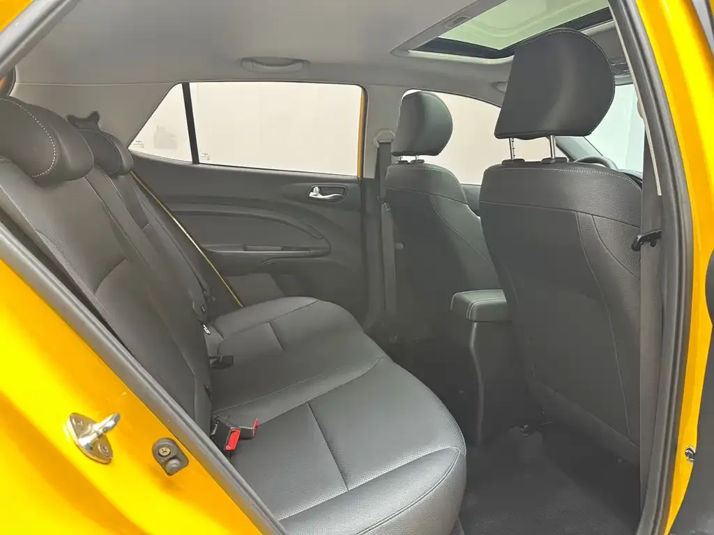 Kia KX1 2022 из CN, фото 2