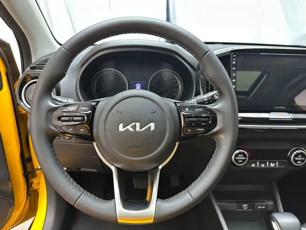 Kia KX1 2022 из CN, фото 8