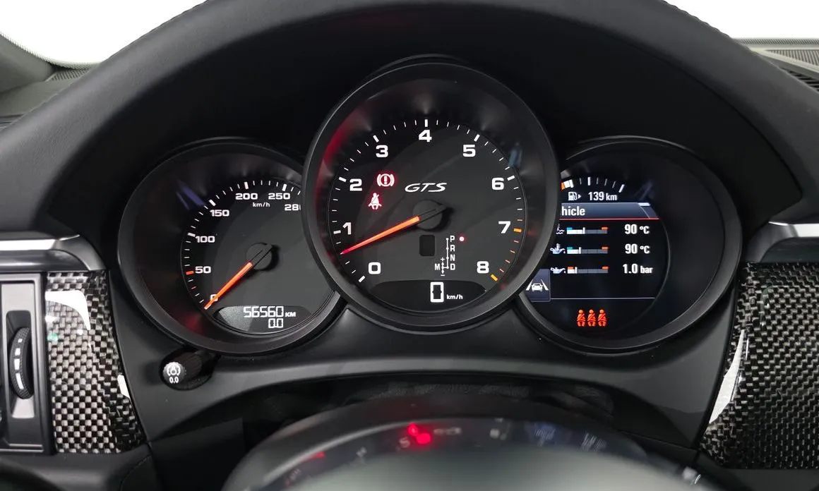 Porsche Macan 2021 из KR, фото 2