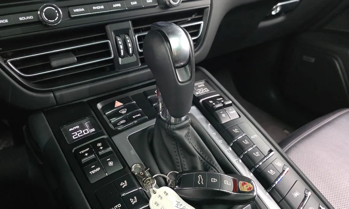 Porsche Macan 2021 из KR, фото 9