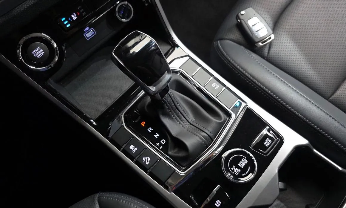 KG Mobility (Ssangyong) KORANDO 2023 из KR, фото 9