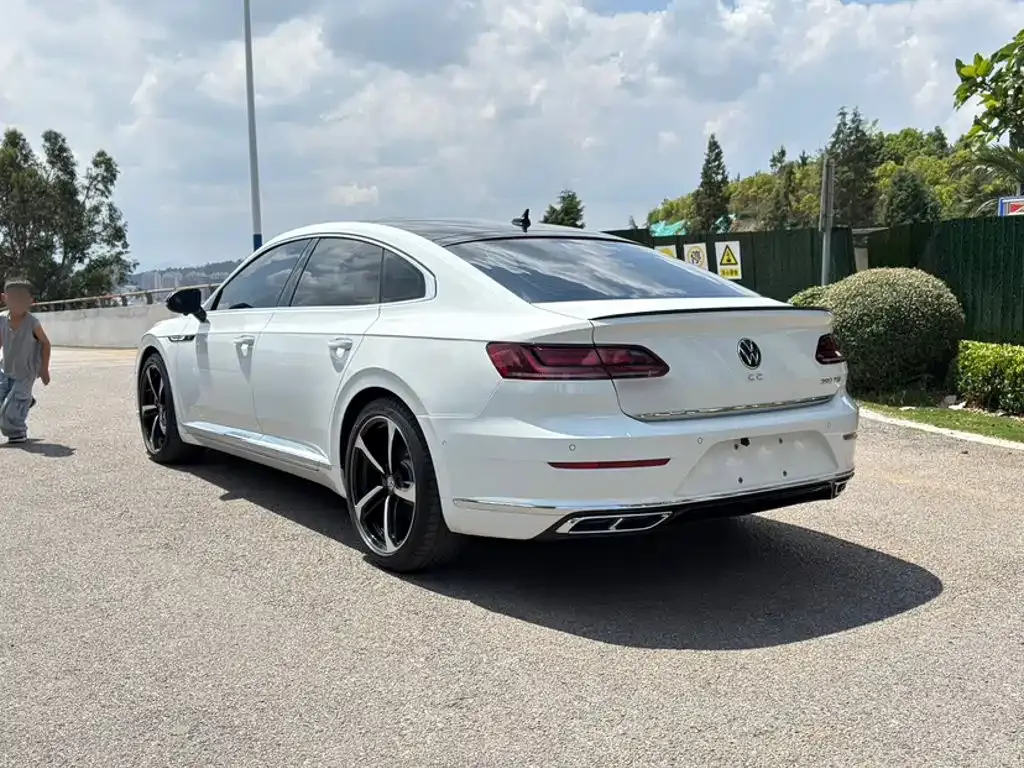 Volkswagen CC — фото 3
