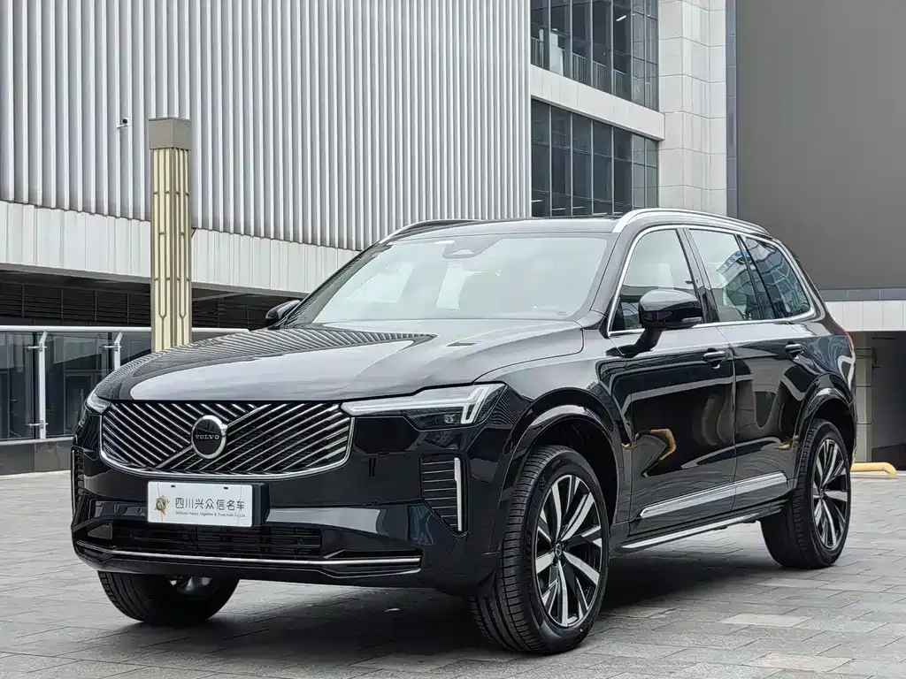 Volvo XC90 — фото 3