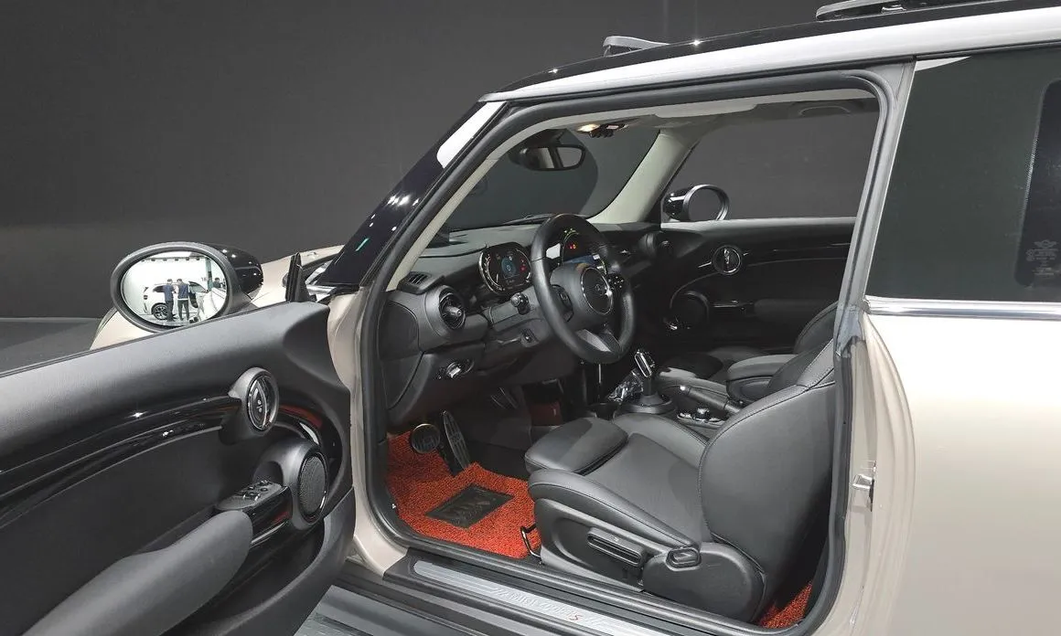 Mini Cooper 2022 из KR, фото 4