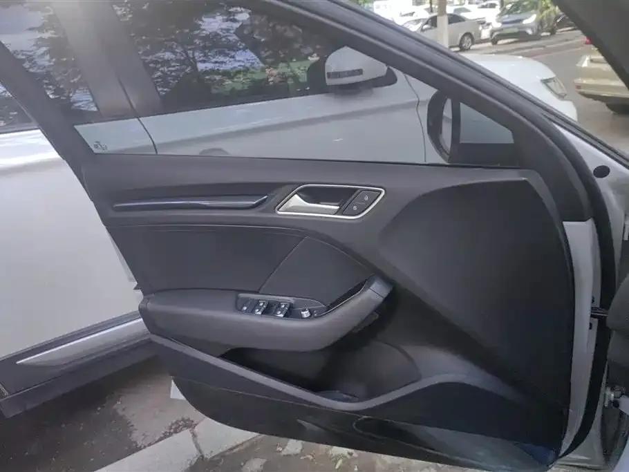 Audi A3 2021 из CN, фото 2