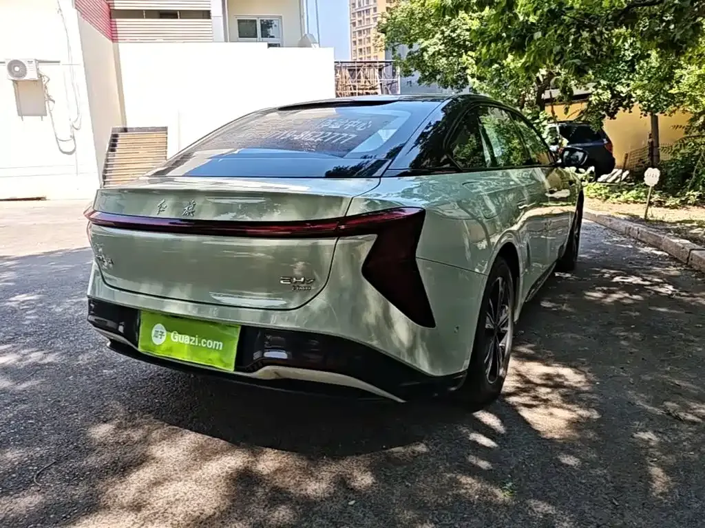 Hongqi EH7 2024 из CN, фото 9