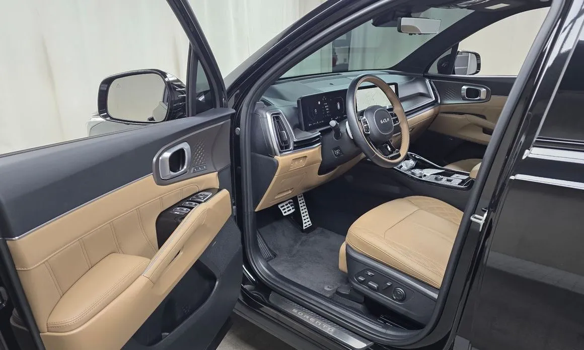 Kia Sorento — фото 10