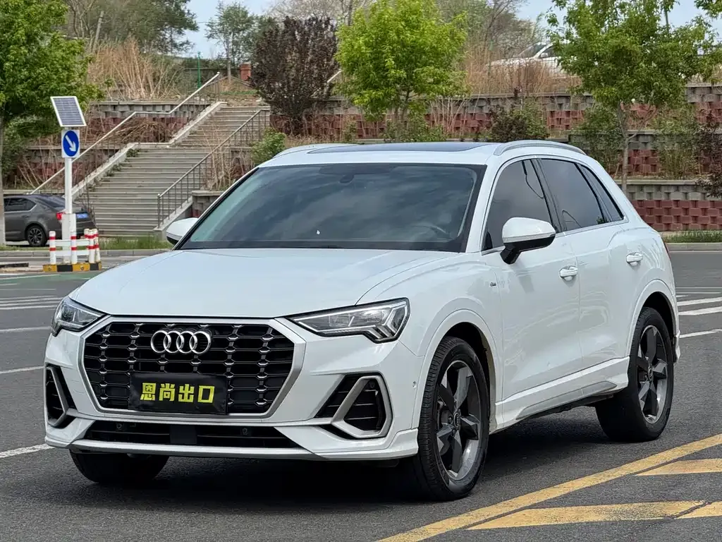 Audi Q3 — фото 7