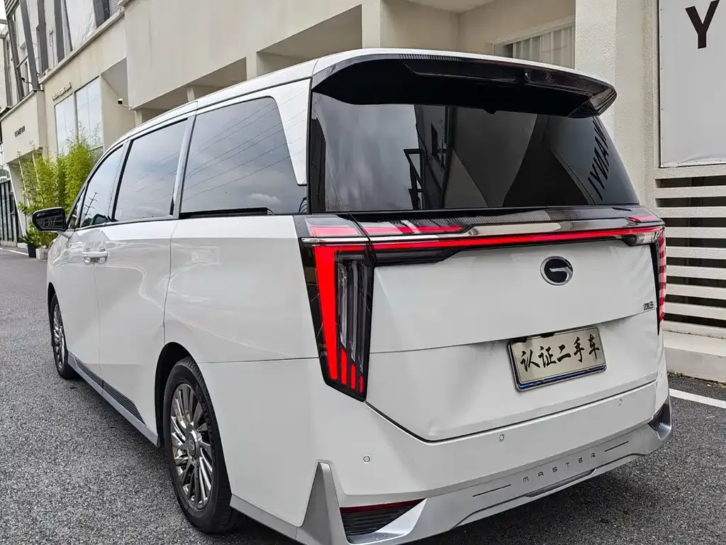 GAC Motor Trumpchi M8 — фото 9