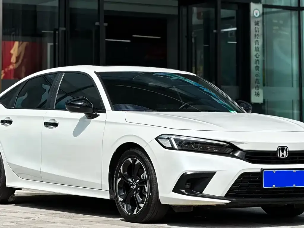 Honda Civic — фото 1