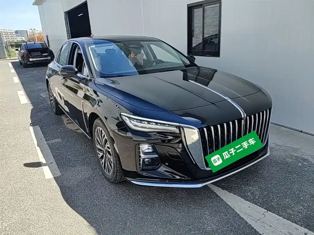 Hongqi H5 — фото 10